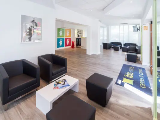 Ibis Styles Cannes Le Cannet - hall