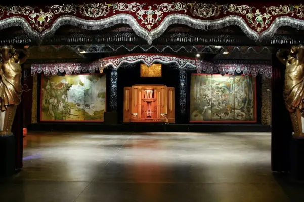 Les Pavillons de Bercy - Théâtre du Merveilleux