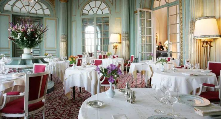 Château d'Artigny - Salle du restaurant l'Origan