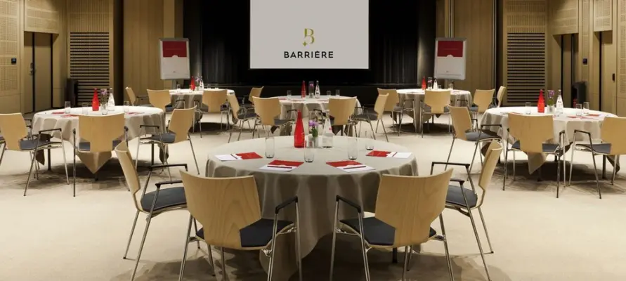 Hôtel Resort Barrière Ribeauvillé - Salle réunion