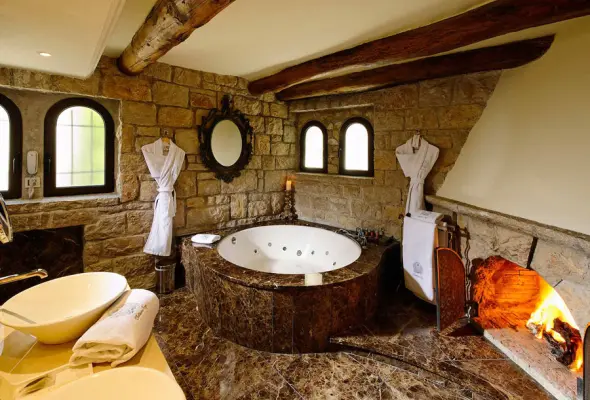 Château Eza - Salle de bain