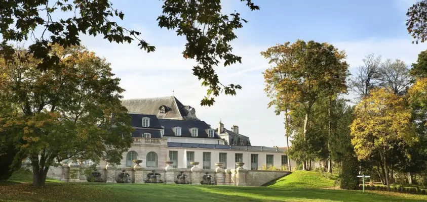 Auberge du Jeu de Paume - Façade côté Parc du Château de Chantilly