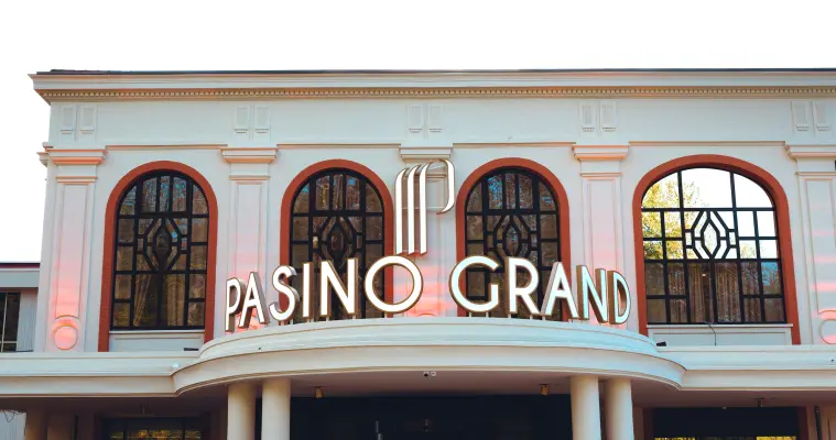 Pasino Grand / Hôtel et Spa Le Pavillon - PASINO GRAND 