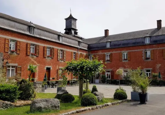 Château de la Motte - Lieu de séminaire à Louchy Montfand (03)