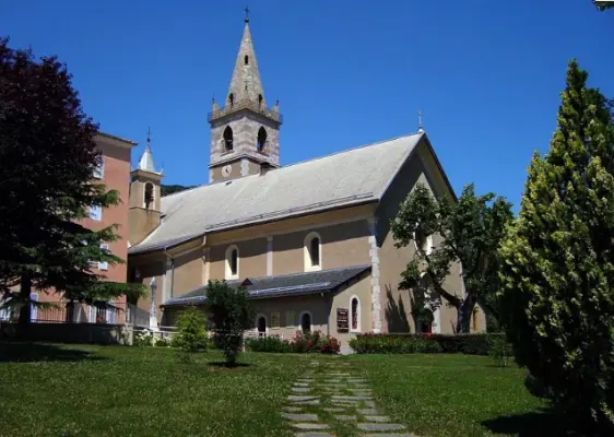 Notre Dame du Laus - Lieu de séminaire à Saint-Etienne-du-Laus (04)