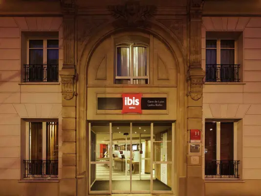 Ibis Paris Gare de Lyon Ledru Rollin - Accueil de l'hôtel