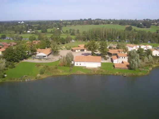 Terre de France - Résidence Natura Resort Pescalis - Lieu de séminaire à Montcoutant (79)