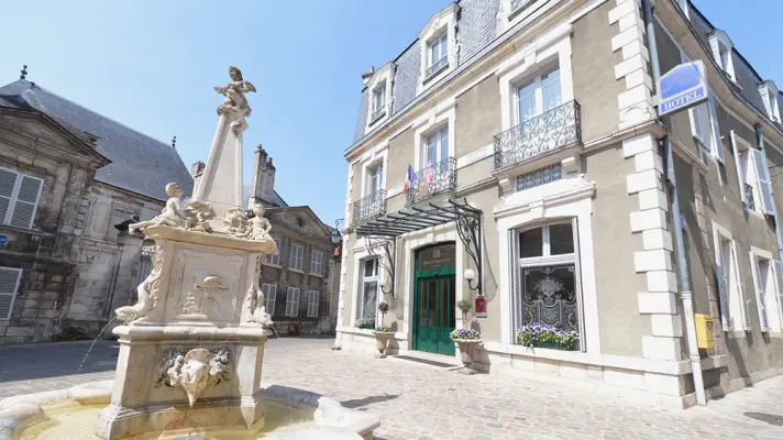 Best Western Hôtel Angleterre Bourges - Façade