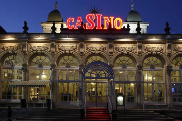 Hôtel Cosmos et Spa - Casino de Contrexeville