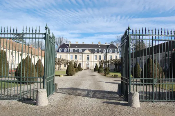 Château de Magneux - Lieu de séminaire à Magneux-Hautes-Rives (42)