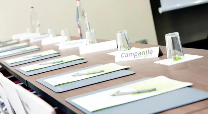 Campanile Chantilly - Salle de réunion