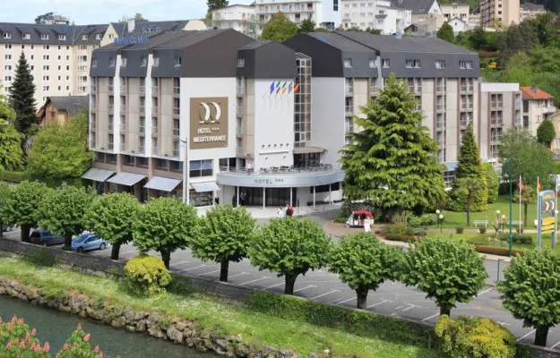 Hôtel Méditérranée Lourdes - Façade