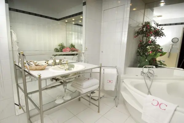 Hôtel Restaurant Chavant - Salle de bain