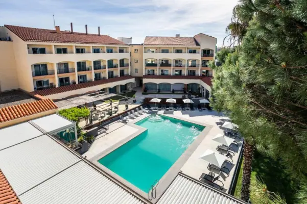 Holiday Inn Perpignan - Hôtel séminaire avec piscine à Perpignan