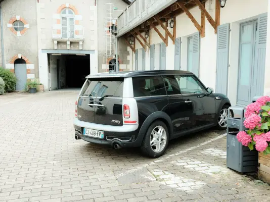 Hôtel de l'Europe Poitiers - Parking sur réservation