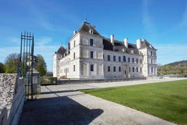 Chateau D'Ancy-Le-Franc - 
