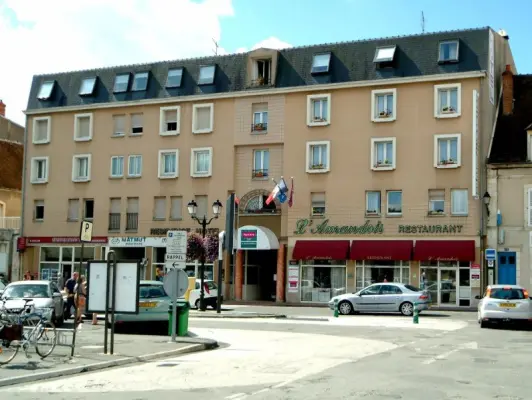 Hôtel l'Amandois - Façade