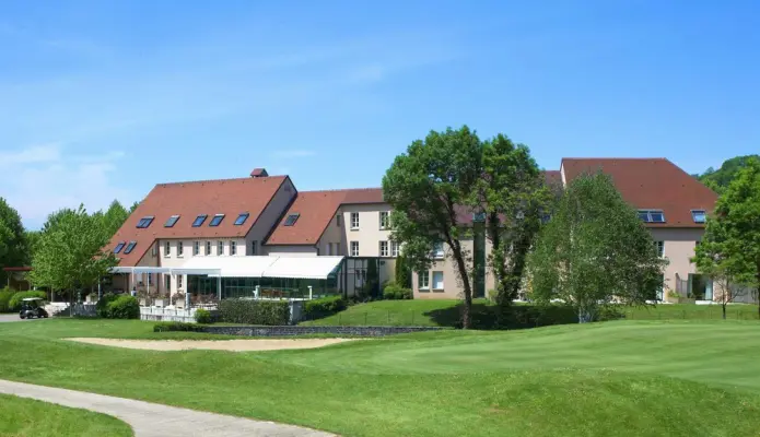 Golf Hotel Resort Domaine du Val de Sorne - Lieu de séminaire à Vernantois (39)