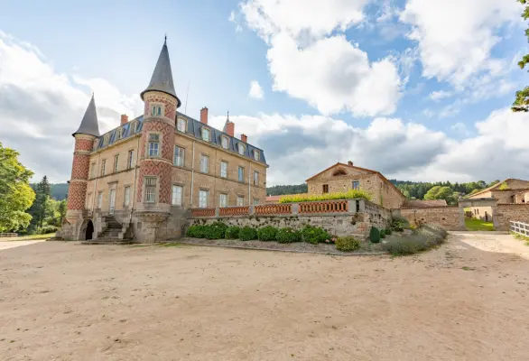 Domaine et Château de Valinches - Lieu de séminaire à Marols (42)