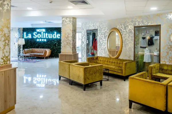 Hôtel La Solitude - HOTEL LA SOLITUDE