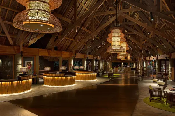 Sheraton New Caledonia Deva Spa et Golf Resort - Lobby