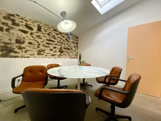 Les Chambres - salle de réunion Pollock