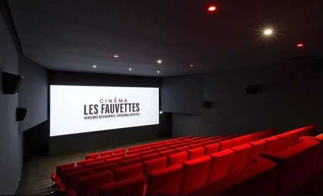 Pathé Les Fauvettes - 