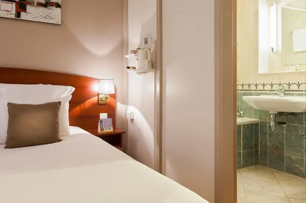 Comfort Hotel Cachan - Chambre