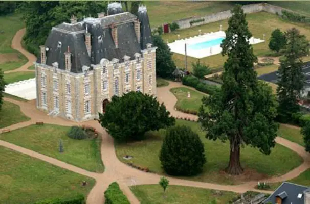 Chateau De Montbraye - Lieu de séminaire à Parigné l'Evêque (72)