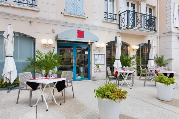 Le Carré Restaurant - Lieu de séminaire à VOISINS-LE-BRETONNEUX (78)