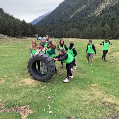 Office des Sports de Montagne - épreuve du pneu en montagne Cohésion d'équique