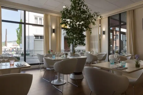The Originals City Hôtel Central Parc Oyonnax - Restaurant