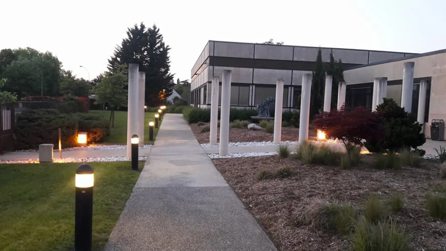 H Center - La Rochette (Seine-et-Marne)