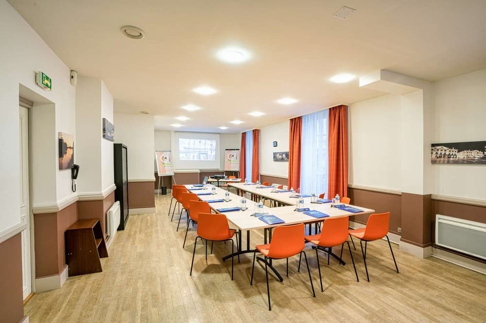 Campanile Orléans Centre Gare - Orléans (Loiret)