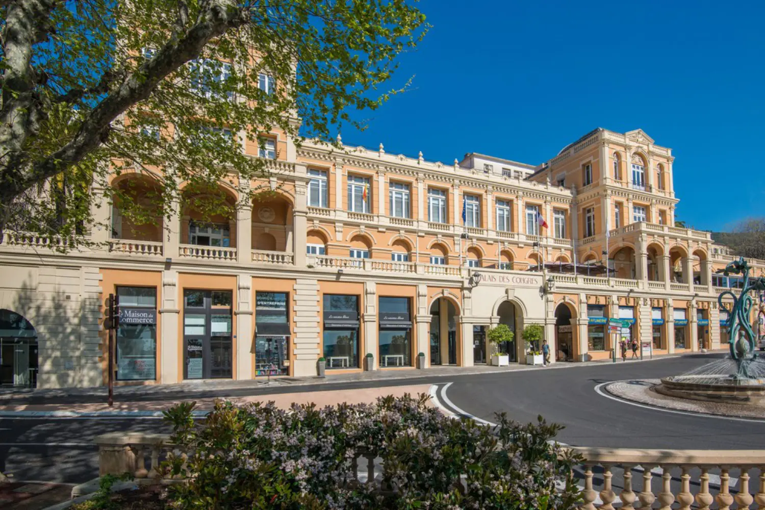 Palais des Congrès de Grasse - Grasse (Alpes-Maritimes)