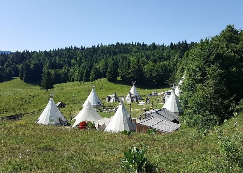 Village Tipi - LE REVARD (Savoie)