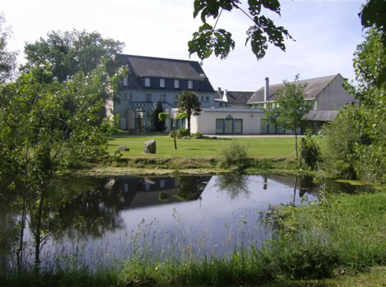 Breizh Hôtel - Crach (Morbihan)