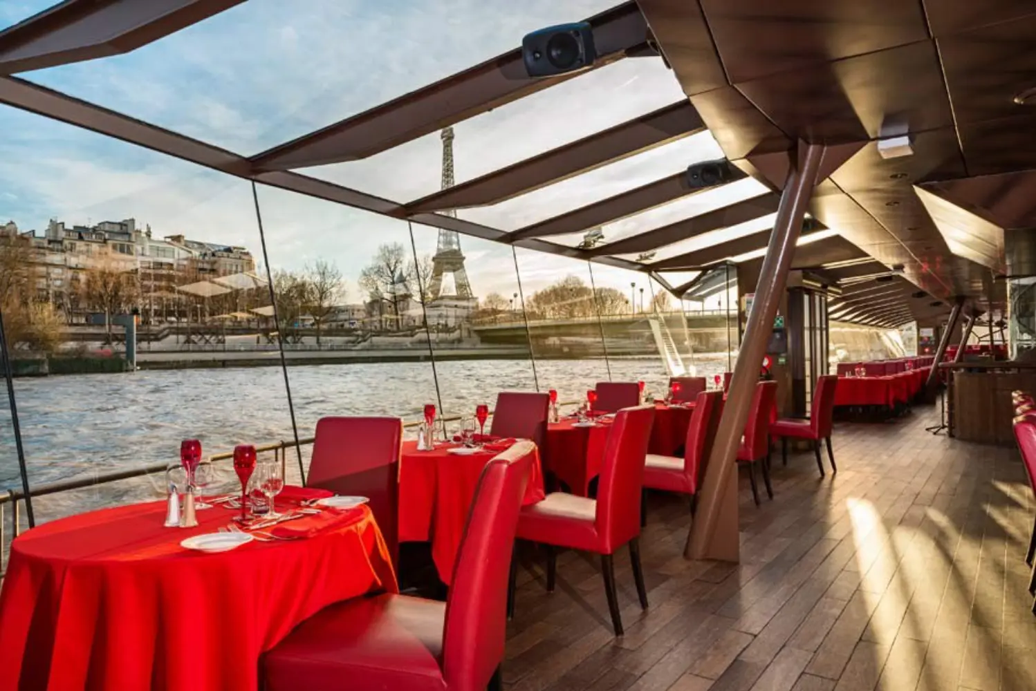 Compagnie des Bateaux Mouches - Paris (Paris)