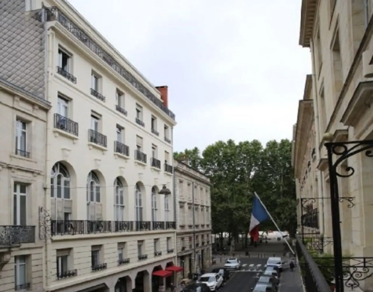 Buro Club Bordeaux Quinconces - Bordeaux (Gironde)