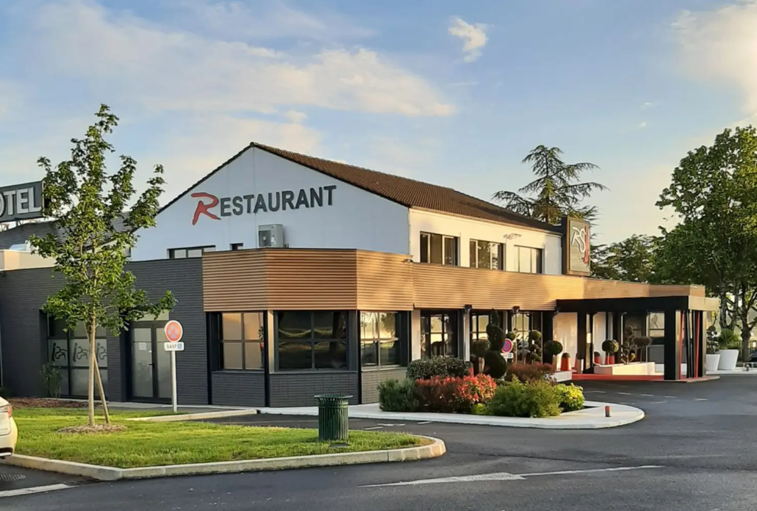 Le Relais Saint Jacques de Deols - Coings (Indre)