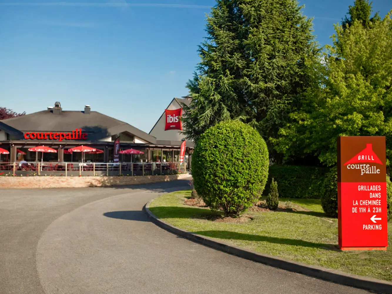 Ibis Senlis - Senlis (Oise)