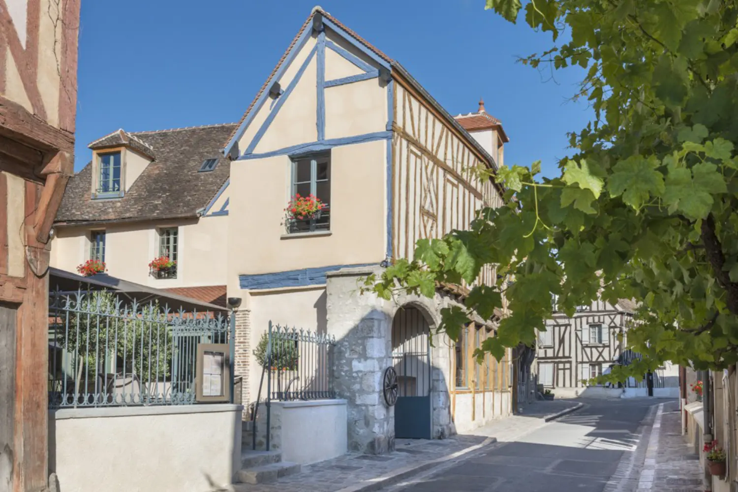 Hôtel Aux Vieux Remparts, The Originals Relais - Provins (Seine-et-Marne)