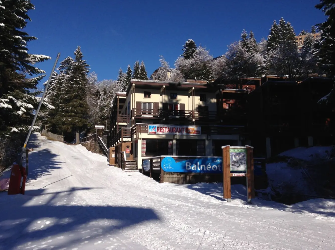 Le Rocher du Cerf - Laveissière (Cantal)