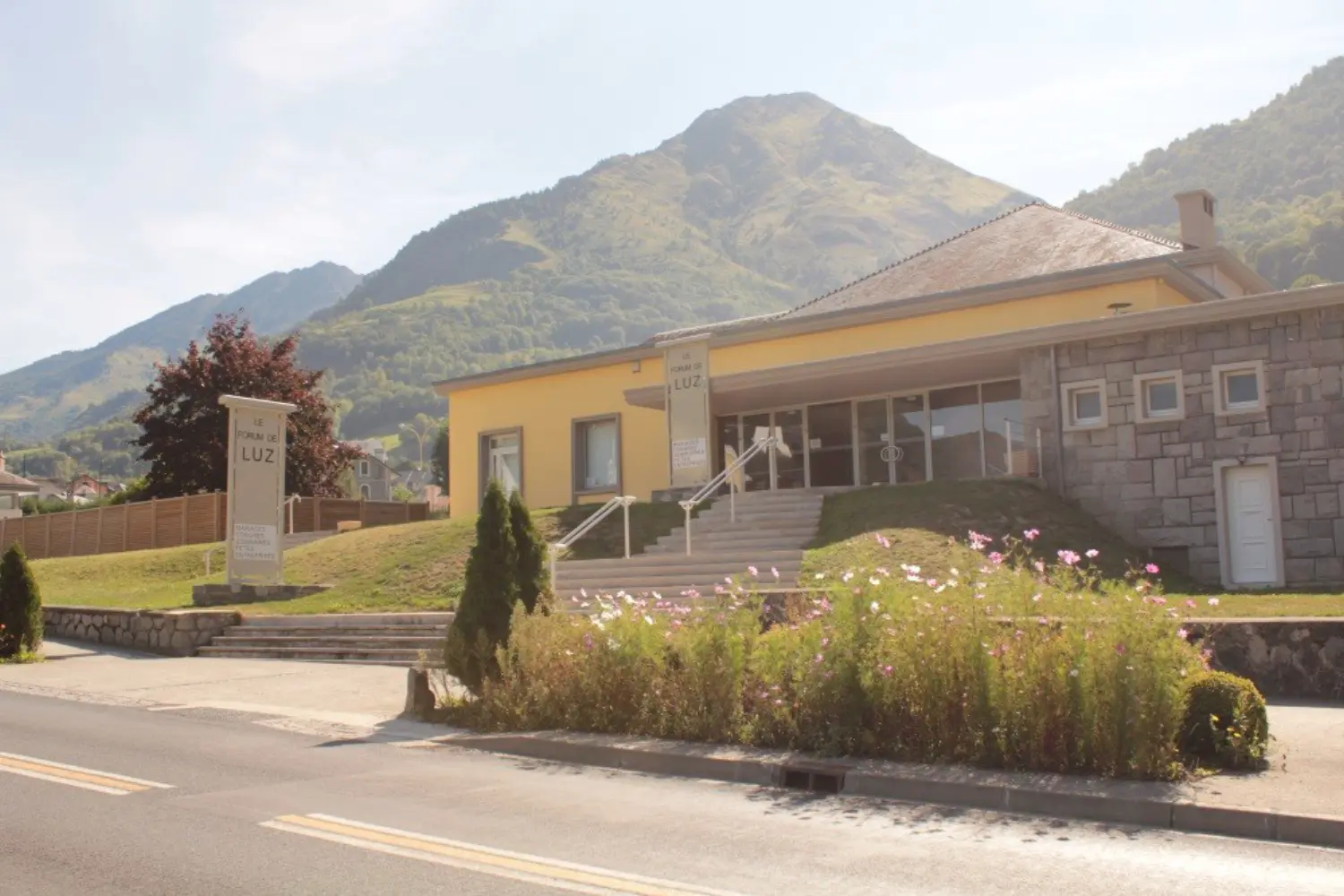 Forum de Luz - Luz-Saint-Sauveur (Hautes-Pyrénées)