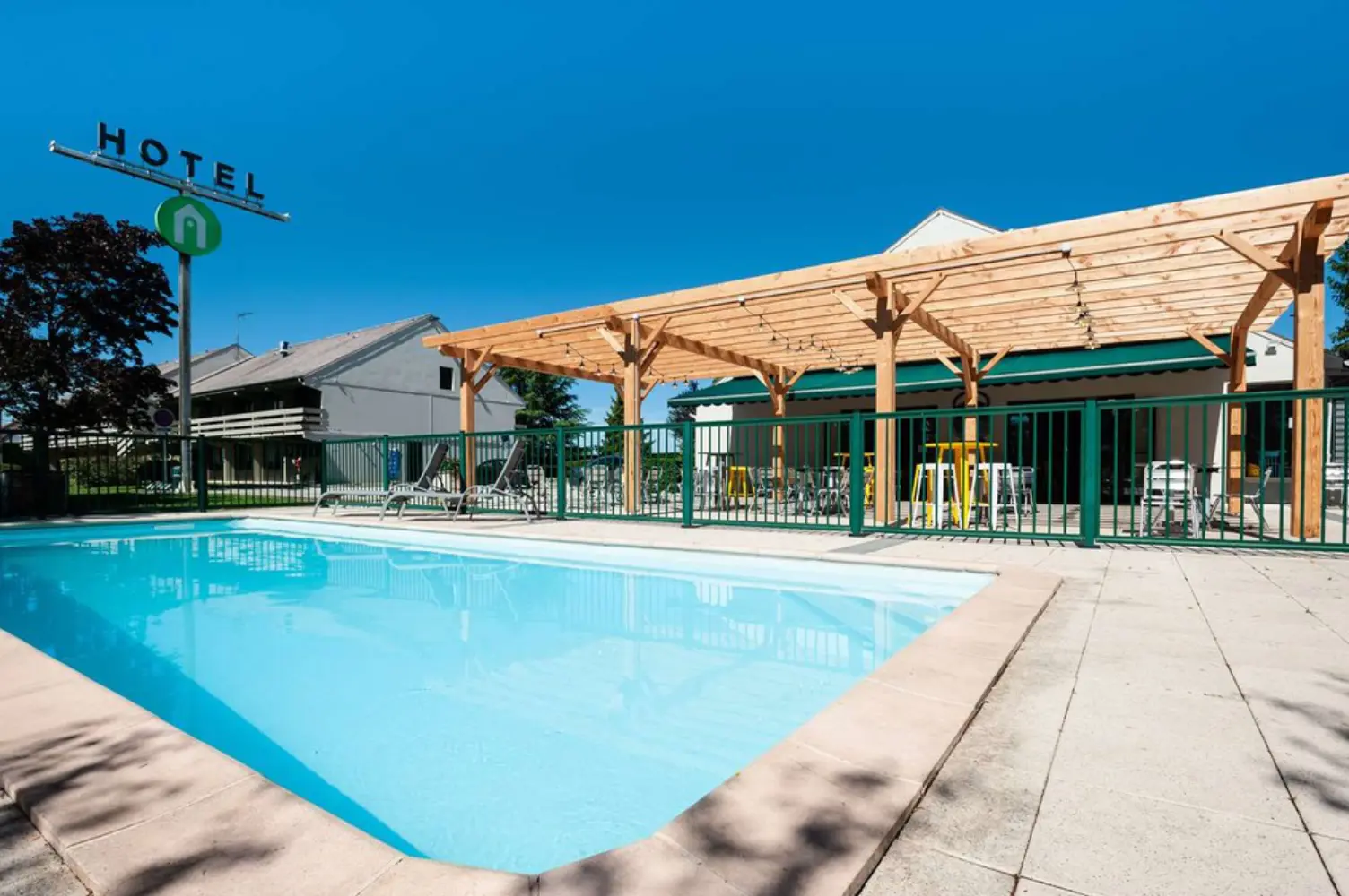 Campanile Beaune - Beaune (Côte-d'Or)