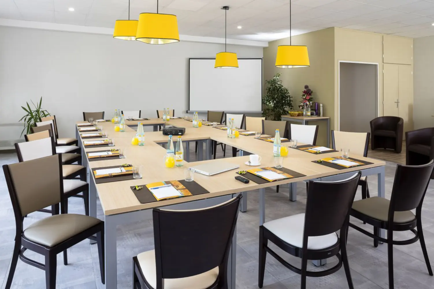 Hôtel les Cèdres - Joyeuse (Ardèche)