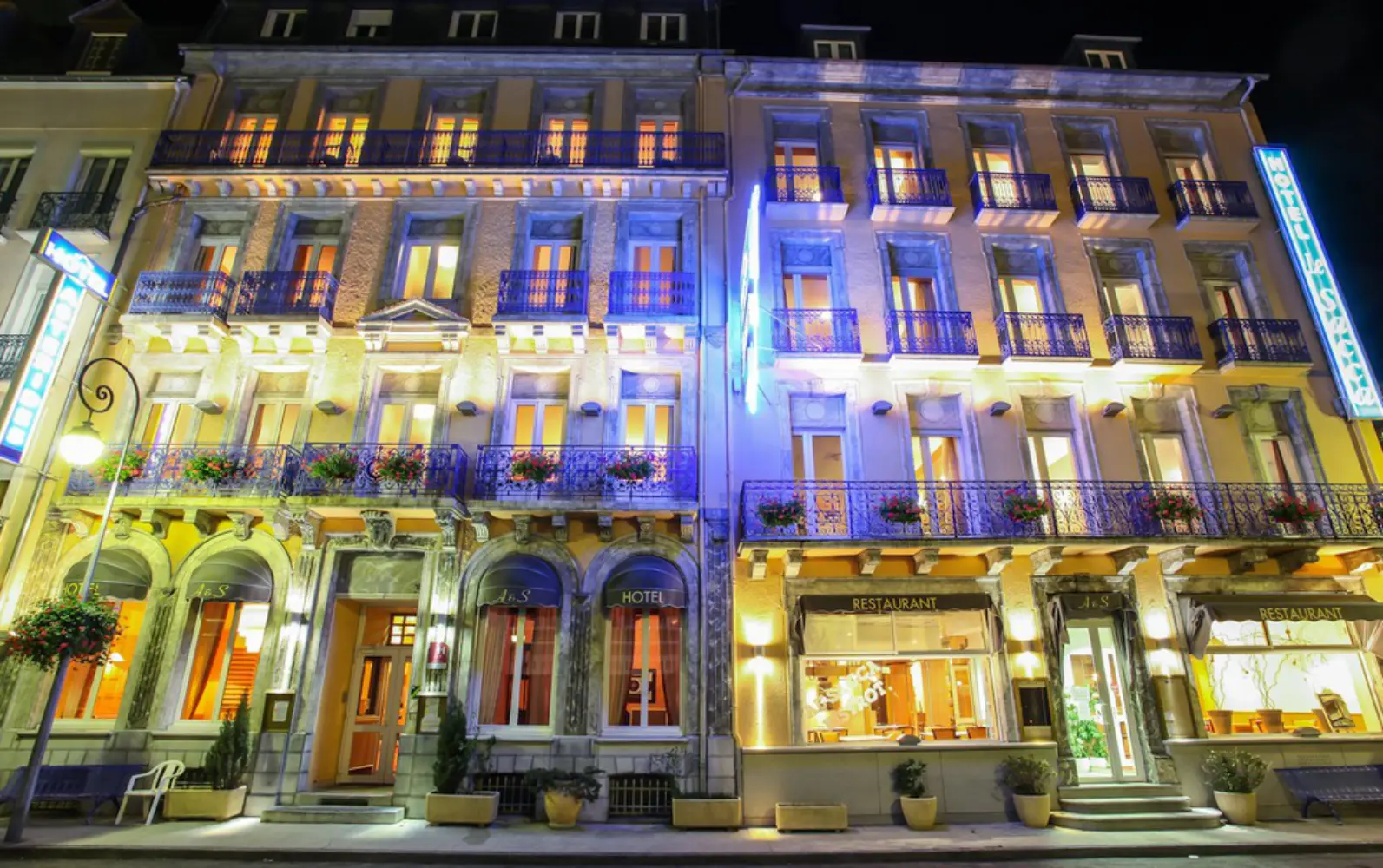 Hôtel Asterides Sacca - Cauterets (Hautes-Pyrénées)