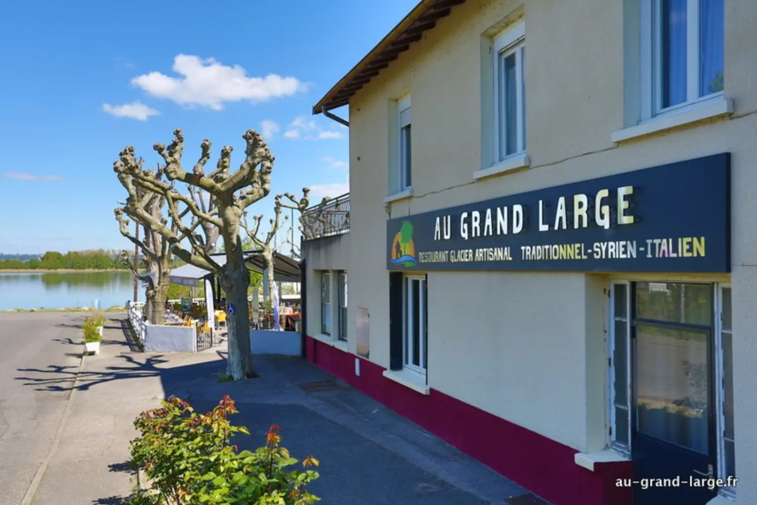 Au Grand Large - Decines (Rhône)