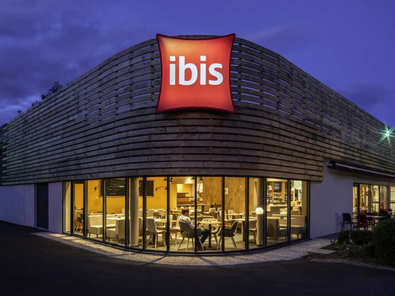 Ibis Nuits-Saint-Georges - Nuits-Saint-Georges (Côte-d'Or)