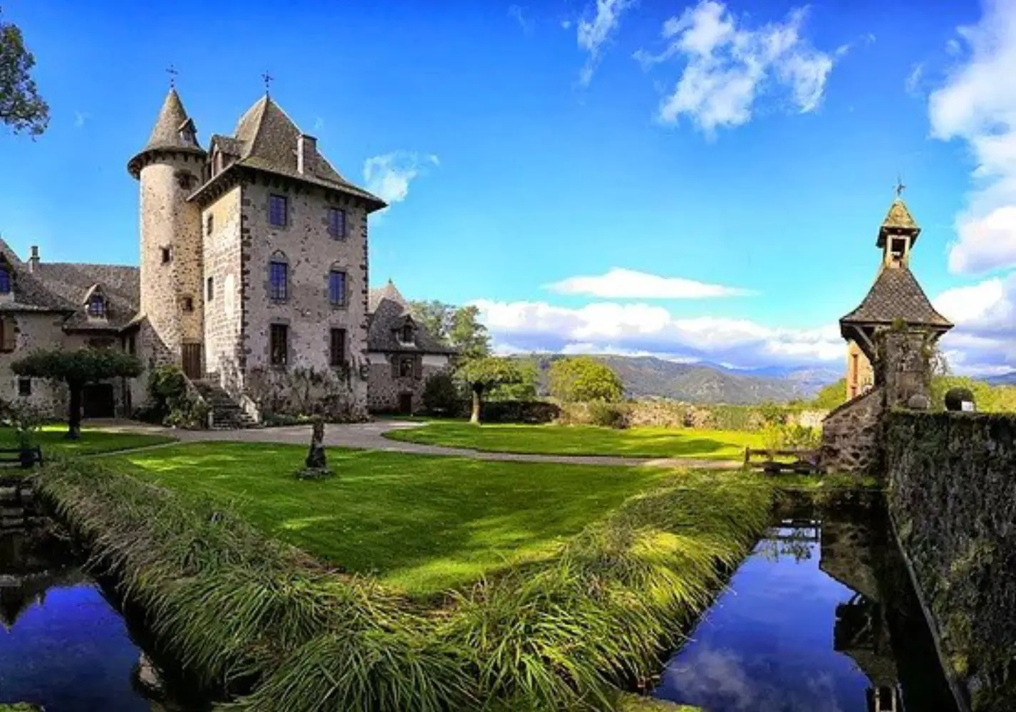 Château de Vixouze - Polminhac (Cantal)